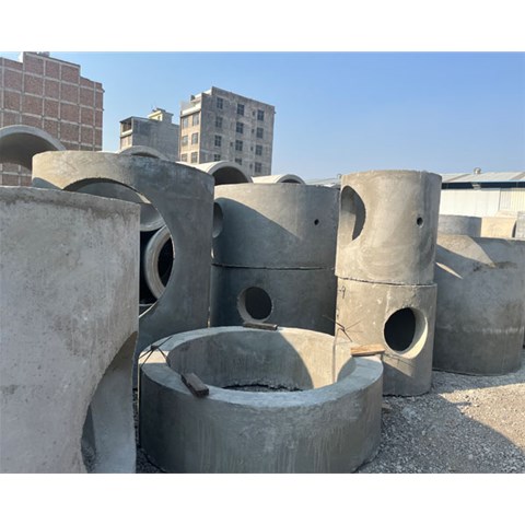 曲靖混凝土井筒的壁厚設(shè)計，是依據(jù)哪些具體參數(shù)和實際需求來確定的？